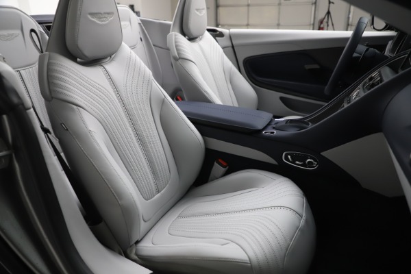 New 2020 Aston Martin DB11 Volante Convertible for sale $271,161 at Alfa Romeo of Greenwich in Greenwich CT 06830 20
