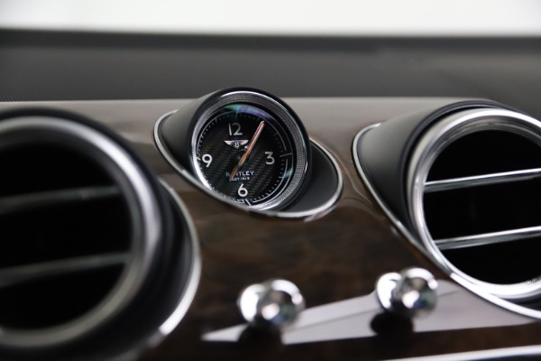 Used 2018 Bentley Bentayga Activity Edition for sale Sold at Alfa Romeo of Greenwich in Greenwich CT 06830 24
