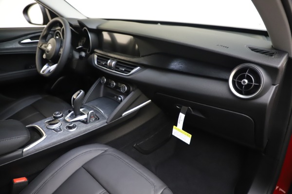 New 2020 Alfa Romeo Stelvio Sport Q4 for sale Sold at Alfa Romeo of Greenwich in Greenwich CT 06830 22