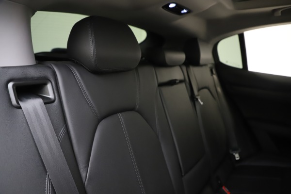 New 2020 Alfa Romeo Stelvio Sport Q4 for sale Sold at Alfa Romeo of Greenwich in Greenwich CT 06830 26