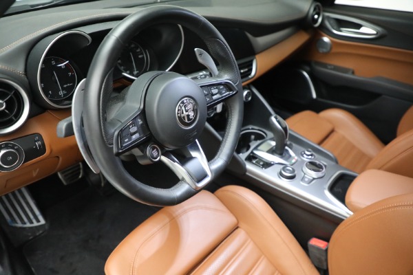 Used 2020 Alfa Romeo Giulia Ti Sport for sale Sold at Alfa Romeo of Greenwich in Greenwich CT 06830 21
