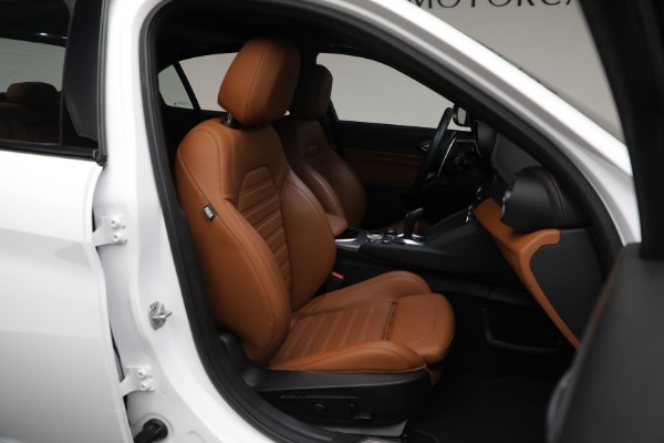 Used 2020 Alfa Romeo Giulia Ti Sport for sale Sold at Alfa Romeo of Greenwich in Greenwich CT 06830 26
