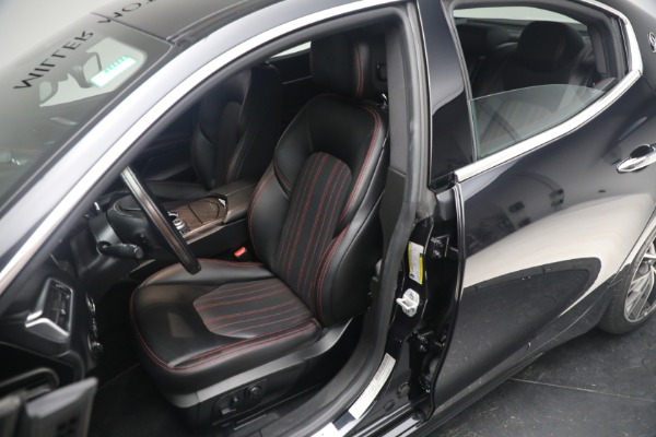Used 2019 Maserati Ghibli S Q4 GranLusso for sale $41,900 at Alfa Romeo of Greenwich in Greenwich CT 06830 21
