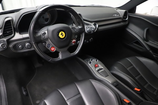 Used 2013 Ferrari 458 Italia for sale Sold at Alfa Romeo of Greenwich in Greenwich CT 06830 13