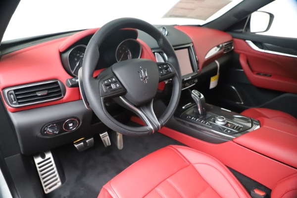 New 2020 Maserati Levante S Q4 GranSport for sale $101,085 at Alfa Romeo of Greenwich in Greenwich CT 06830 17