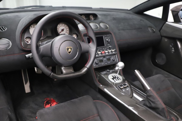Used 2013 Lamborghini Gallardo LP 570-4 Spyder Performante for sale Sold at Alfa Romeo of Greenwich in Greenwich CT 06830 17
