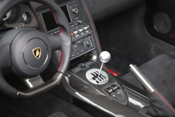 Used 2013 Lamborghini Gallardo LP 570-4 Spyder Performante for sale Sold at Alfa Romeo of Greenwich in Greenwich CT 06830 20