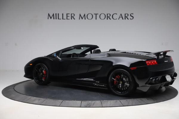 Used 2013 Lamborghini Gallardo LP 570-4 Spyder Performante for sale Sold at Alfa Romeo of Greenwich in Greenwich CT 06830 4