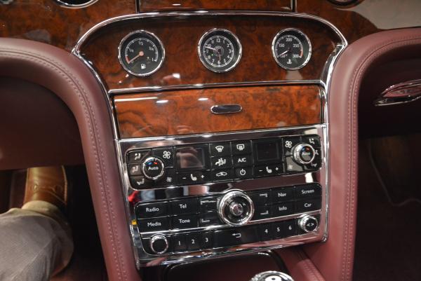 Used 2011 Bentley Mulsanne for sale Sold at Alfa Romeo of Greenwich in Greenwich CT 06830 23