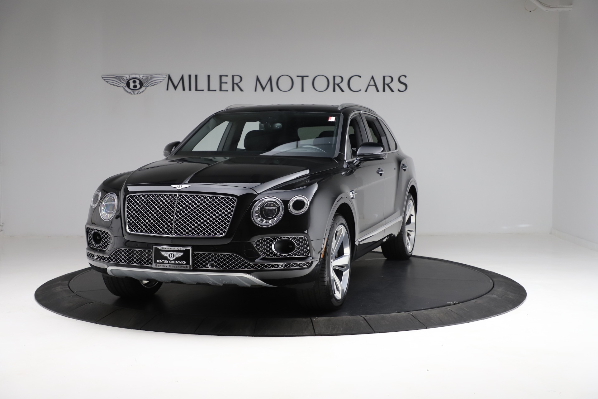 Used 2017 Bentley Bentayga W12 for sale Sold at Alfa Romeo of Greenwich in Greenwich CT 06830 1