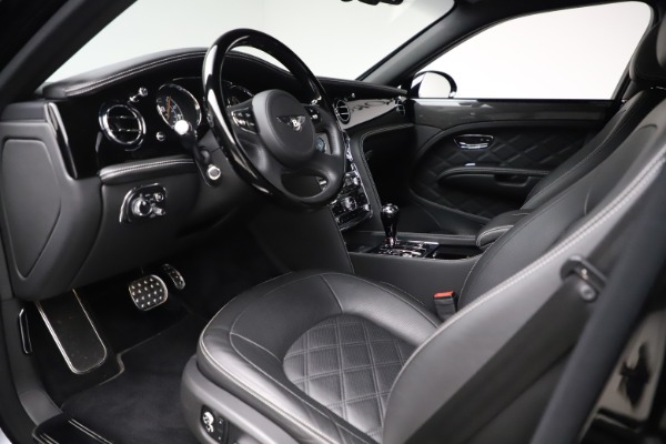 Used 2016 Bentley Mulsanne Speed for sale $157,900 at Alfa Romeo of Greenwich in Greenwich CT 06830 16