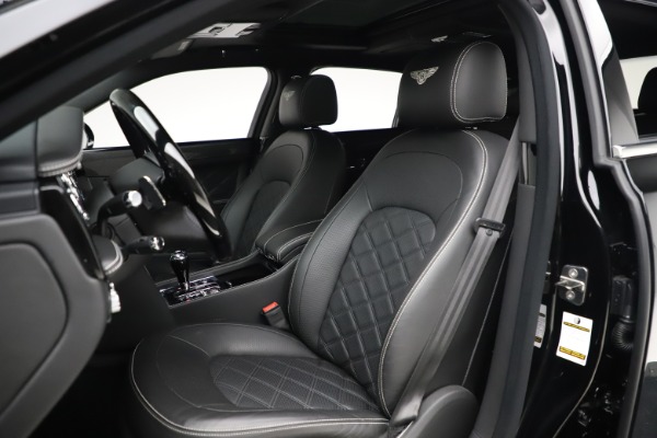 Used 2016 Bentley Mulsanne Speed for sale $157,900 at Alfa Romeo of Greenwich in Greenwich CT 06830 18