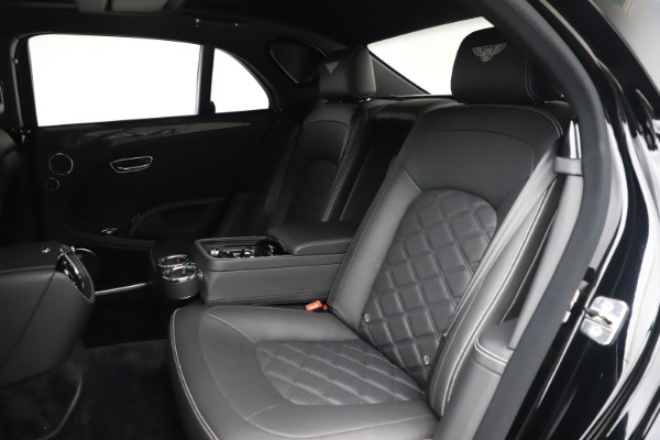 Used 2016 Bentley Mulsanne Speed for sale $157,900 at Alfa Romeo of Greenwich in Greenwich CT 06830 22