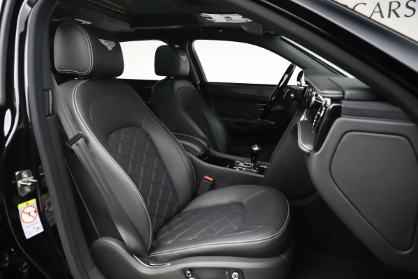 Used 2016 Bentley Mulsanne Speed for sale $157,900 at Alfa Romeo of Greenwich in Greenwich CT 06830 28