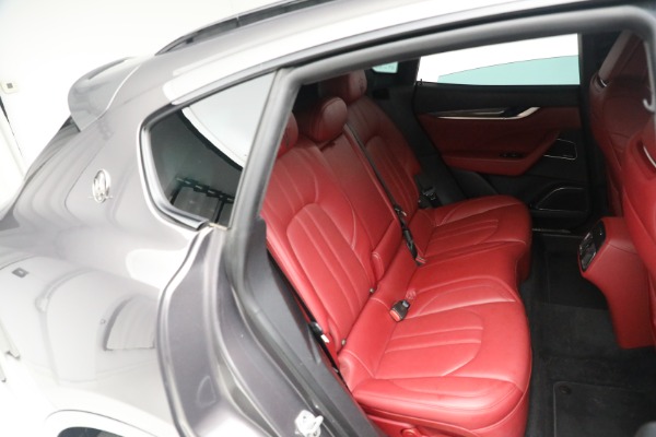 Used 2020 Maserati Levante Q4 GranSport for sale $57,900 at Alfa Romeo of Greenwich in Greenwich CT 06830 25