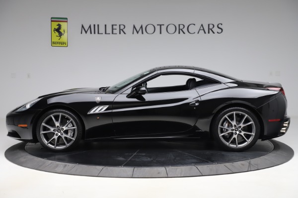 Used 2014 Ferrari California 30 for sale Sold at Alfa Romeo of Greenwich in Greenwich CT 06830 14