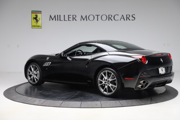 Used 2014 Ferrari California 30 for sale Sold at Alfa Romeo of Greenwich in Greenwich CT 06830 15