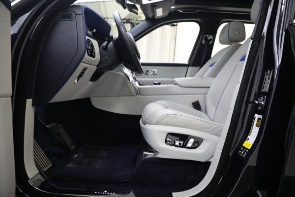 Used 2019 Rolls-Royce Cullinan for sale $299,900 at Alfa Romeo of Greenwich in Greenwich CT 06830 14