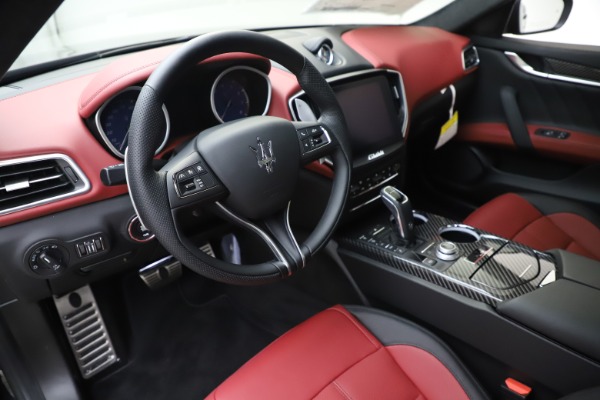 New 2020 Maserati Ghibli S Q4 GranSport for sale $94,785 at Alfa Romeo of Greenwich in Greenwich CT 06830 13