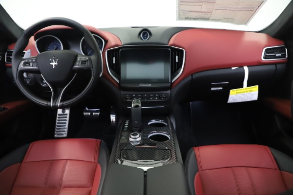 New 2020 Maserati Ghibli S Q4 GranSport for sale $94,785 at Alfa Romeo of Greenwich in Greenwich CT 06830 16