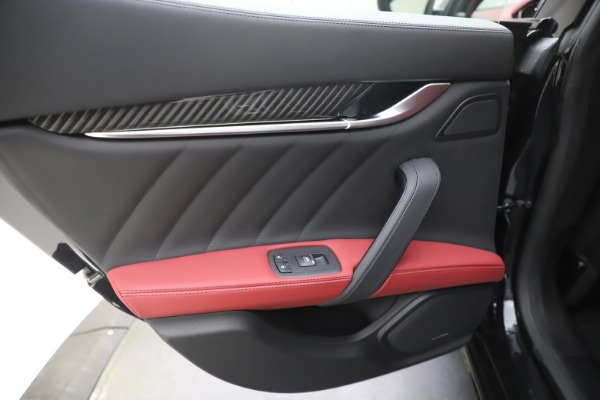 New 2020 Maserati Ghibli S Q4 GranSport for sale $94,785 at Alfa Romeo of Greenwich in Greenwich CT 06830 21