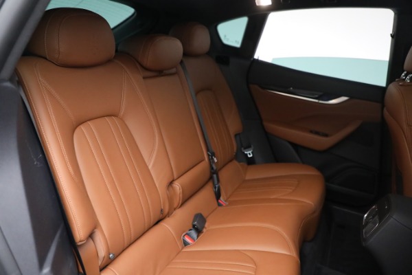 Used 2020 Maserati Levante Q4 for sale $64,900 at Alfa Romeo of Greenwich in Greenwich CT 06830 25