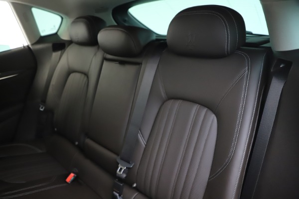 New 2020 Maserati Levante Q4 GranLusso for sale $87,885 at Alfa Romeo of Greenwich in Greenwich CT 06830 18