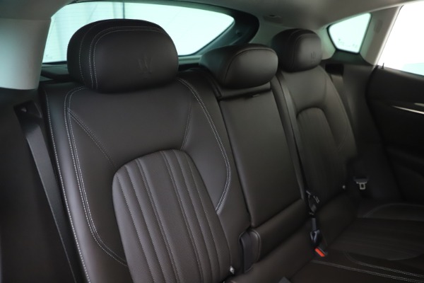 New 2020 Maserati Levante Q4 GranLusso for sale $87,885 at Alfa Romeo of Greenwich in Greenwich CT 06830 26