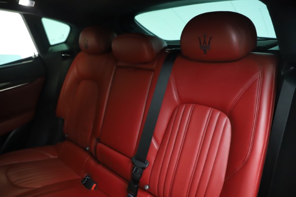 Used 2019 Maserati Levante S Q4 GranLusso for sale Sold at Alfa Romeo of Greenwich in Greenwich CT 06830 18