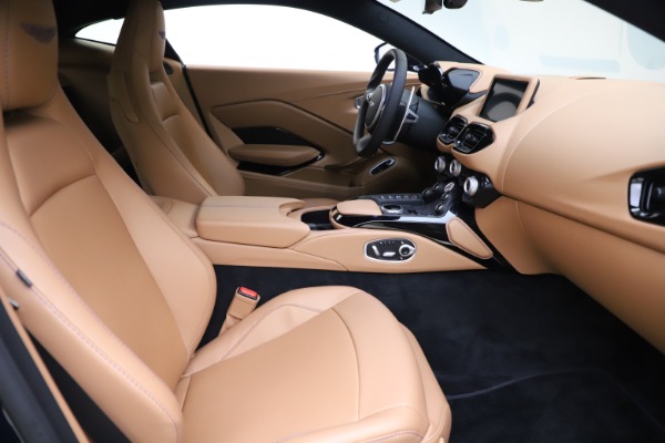 New 2020 Aston Martin Vantage Coupe for sale $174,731 at Alfa Romeo of Greenwich in Greenwich CT 06830 17