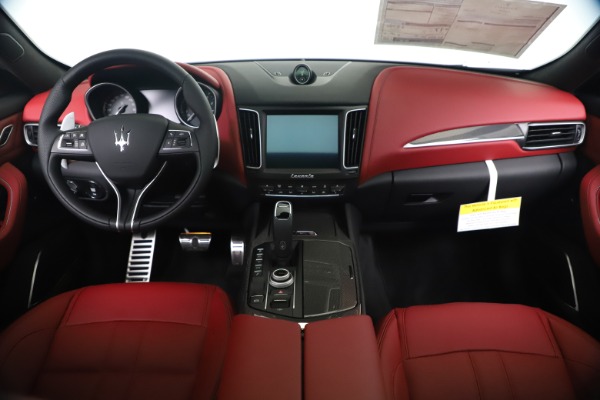 New 2020 Maserati Levante S Q4 GranSport for sale $101,535 at Alfa Romeo of Greenwich in Greenwich CT 06830 16