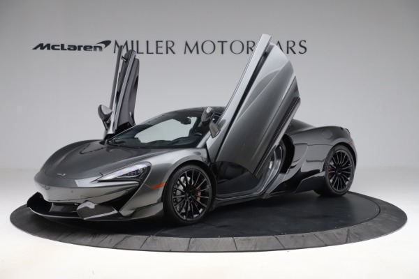 Used 2017 McLaren 570GT for sale Sold at Alfa Romeo of Greenwich in Greenwich CT 06830 8