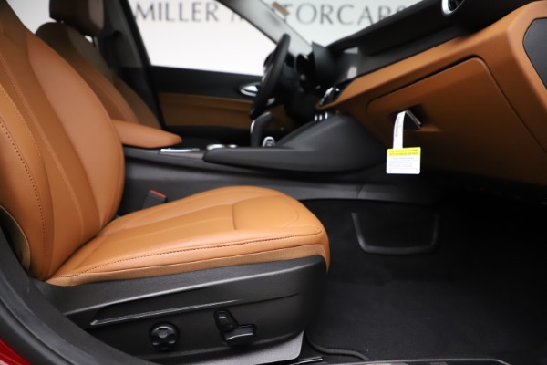 New 2020 Alfa Romeo Giulia Ti Q4 for sale $47,195 at Alfa Romeo of Greenwich in Greenwich CT 06830 23