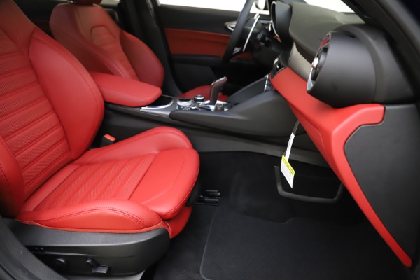 New 2020 Alfa Romeo Giulia Ti Sport Q4 for sale $50,445 at Alfa Romeo of Greenwich in Greenwich CT 06830 23