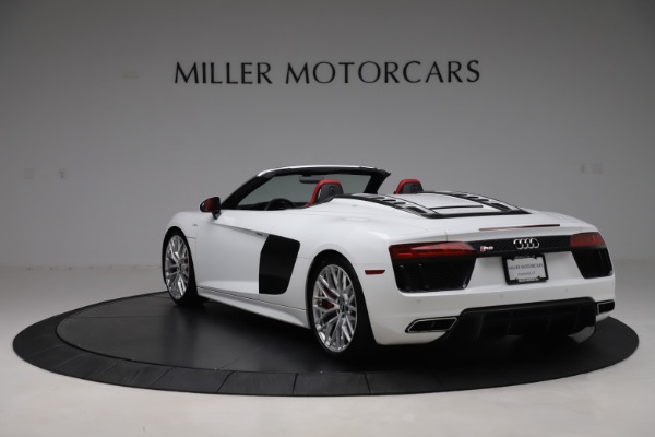 Used 2017 Audi R8 5.2 quattro V10 Spyder for sale Sold at Alfa Romeo of Greenwich in Greenwich CT 06830 5