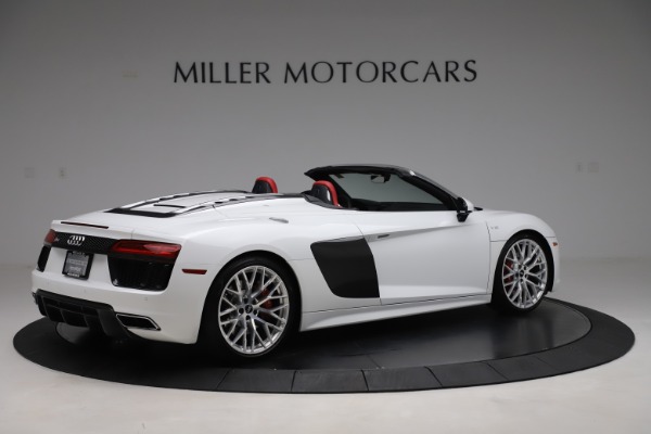 Used 2017 Audi R8 5.2 quattro V10 Spyder for sale Sold at Alfa Romeo of Greenwich in Greenwich CT 06830 8