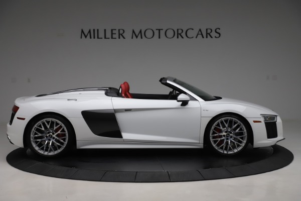 Used 2017 Audi R8 5.2 quattro V10 Spyder for sale Sold at Alfa Romeo of Greenwich in Greenwich CT 06830 9