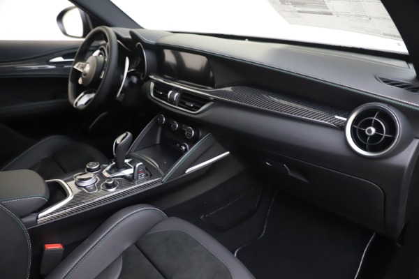 New 2020 Alfa Romeo Stelvio Quadrifoglio for sale $88,845 at Alfa Romeo of Greenwich in Greenwich CT 06830 22