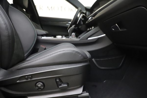 New 2020 Alfa Romeo Stelvio Quadrifoglio for sale $88,845 at Alfa Romeo of Greenwich in Greenwich CT 06830 23