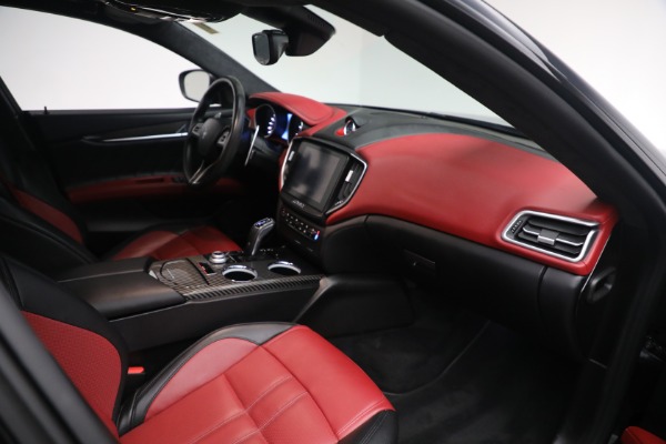 Used 2020 Maserati Ghibli S Q4 GranSport for sale Sold at Alfa Romeo of Greenwich in Greenwich CT 06830 17