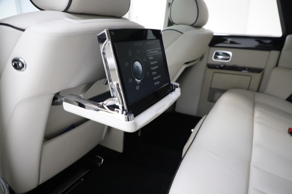 Used 2013 Rolls-Royce Phantom for sale Sold at Alfa Romeo of Greenwich in Greenwich CT 06830 15