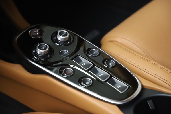 Used 2020 McLaren GT Luxe for sale $204,900 at Alfa Romeo of Greenwich in Greenwich CT 06830 22