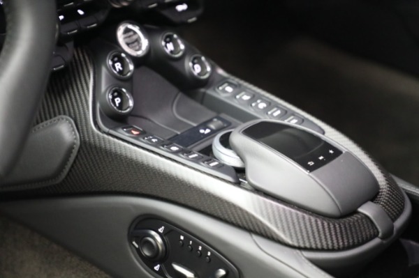 Used 2020 Aston Martin Vantage Coupe for sale Call for price at Alfa Romeo of Greenwich in Greenwich CT 06830 17