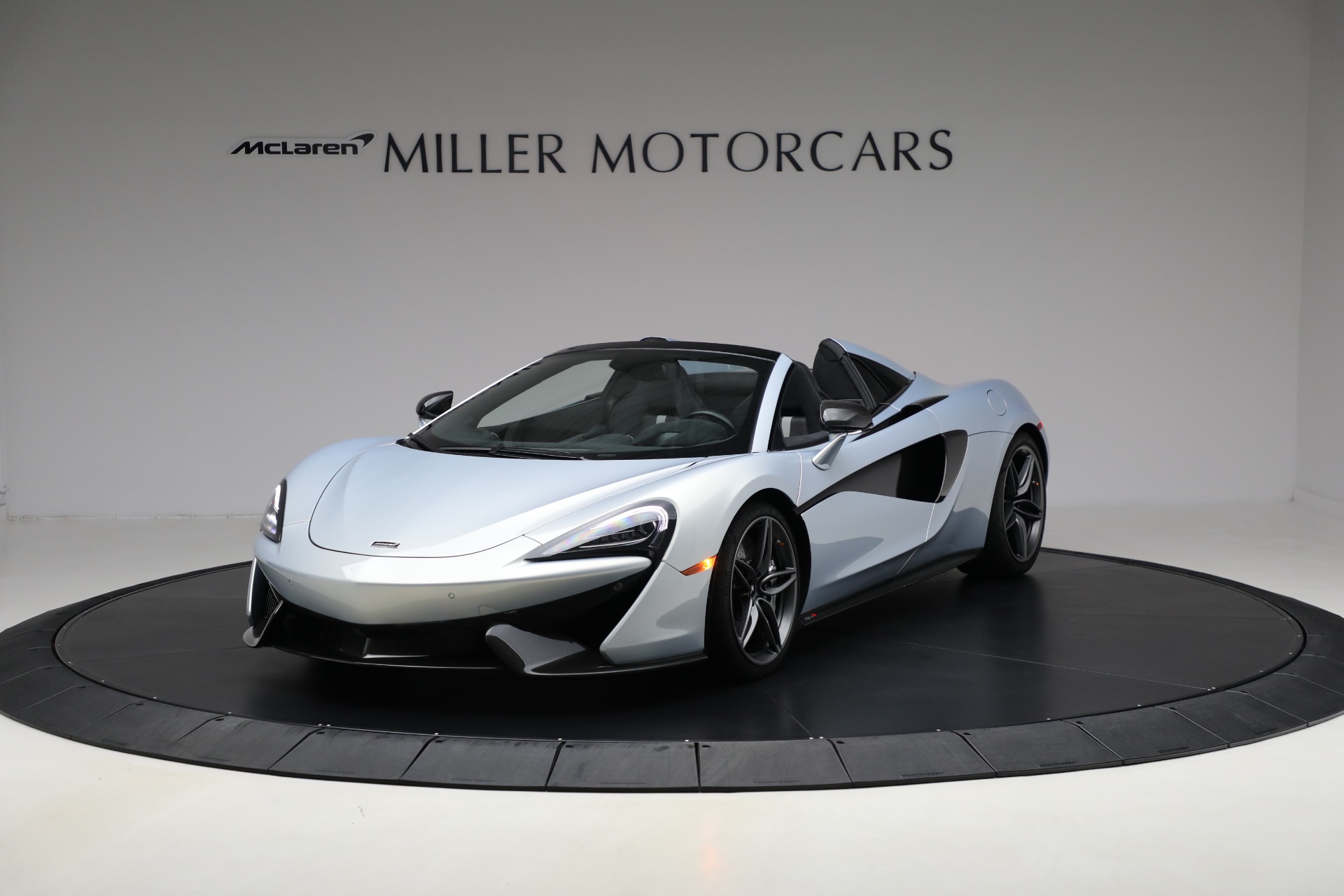 New 2020 McLaren 570S Spider Convertible for sale $256,990 at Alfa Romeo of Greenwich in Greenwich CT 06830 1