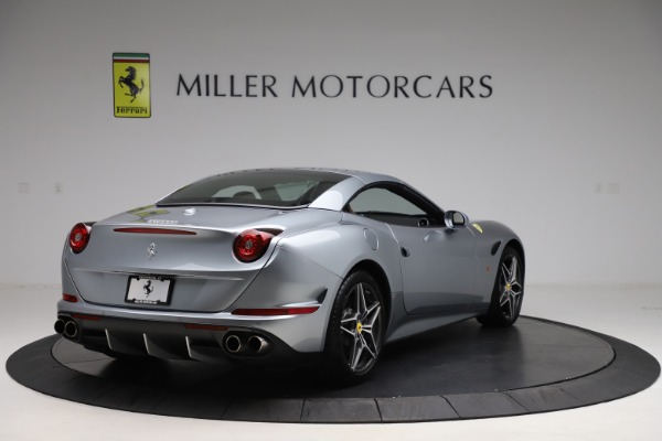 Used 2016 Ferrari California T for sale Sold at Alfa Romeo of Greenwich in Greenwich CT 06830 19
