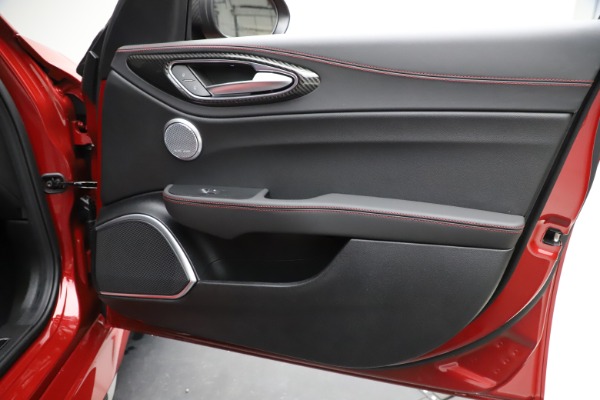 New 2020 Alfa Romeo Giulia Quadrifoglio for sale Sold at Alfa Romeo of Greenwich in Greenwich CT 06830 25