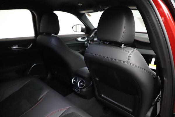 New 2020 Alfa Romeo Giulia Quadrifoglio for sale Sold at Alfa Romeo of Greenwich in Greenwich CT 06830 28