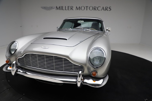 Used 1964 Aston Martin DB5 for sale Sold at Alfa Romeo of Greenwich in Greenwich CT 06830 13