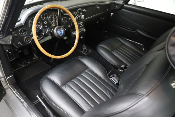 Used 1964 Aston Martin DB5 for sale Sold at Alfa Romeo of Greenwich in Greenwich CT 06830 15