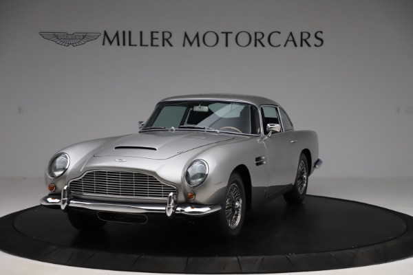 Used 1964 Aston Martin DB5 for sale Sold at Alfa Romeo of Greenwich in Greenwich CT 06830 2